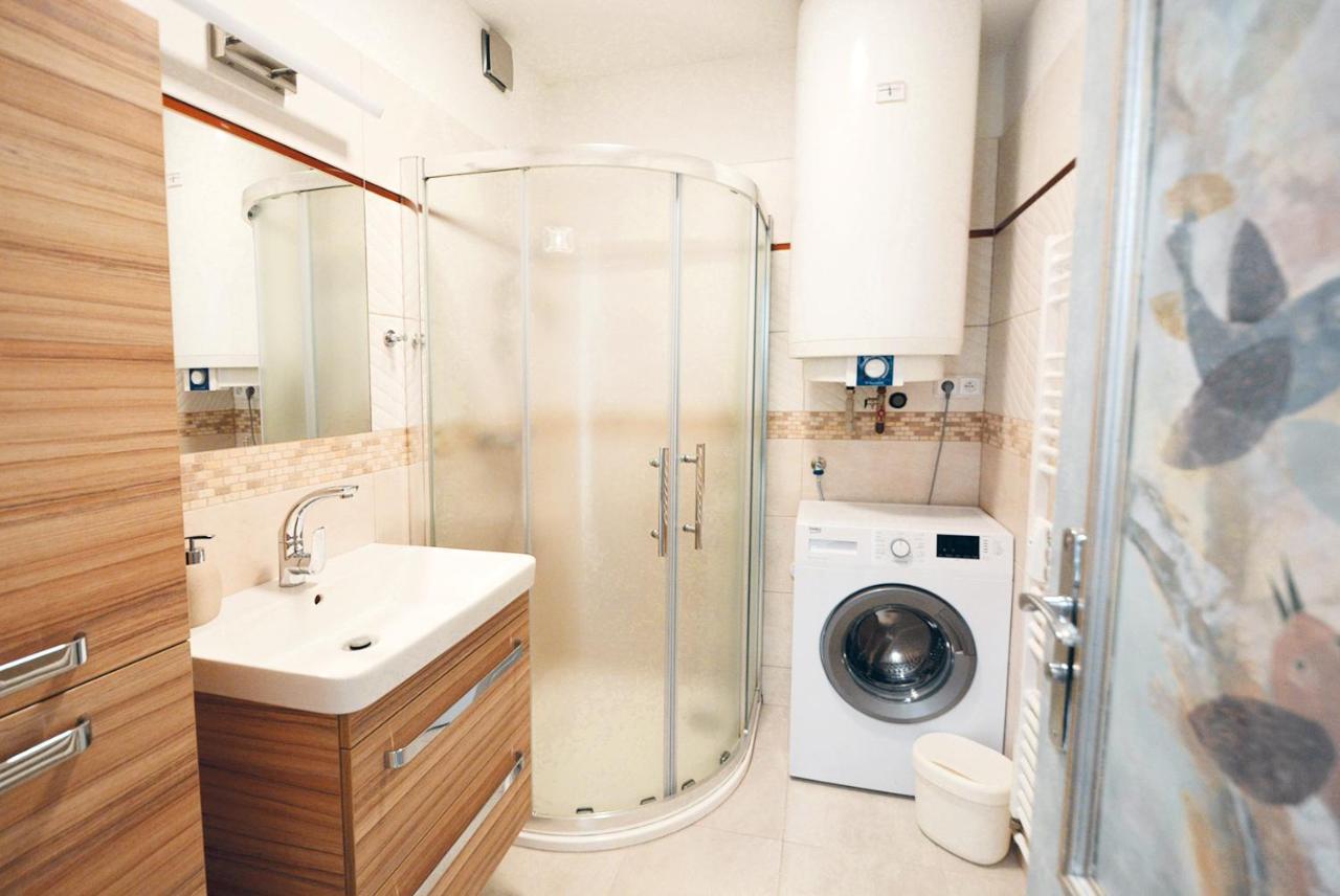 Apartman Polygon فالتيس المظهر الخارجي الصورة